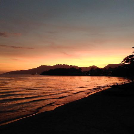 Mango'S Beachfront Resort Olongapo Dış mekan fotoğraf