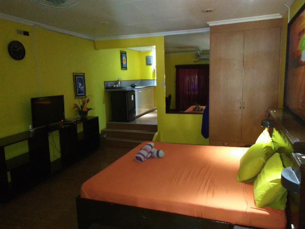 Mango'S Beachfront Resort Olongapo Dış mekan fotoğraf