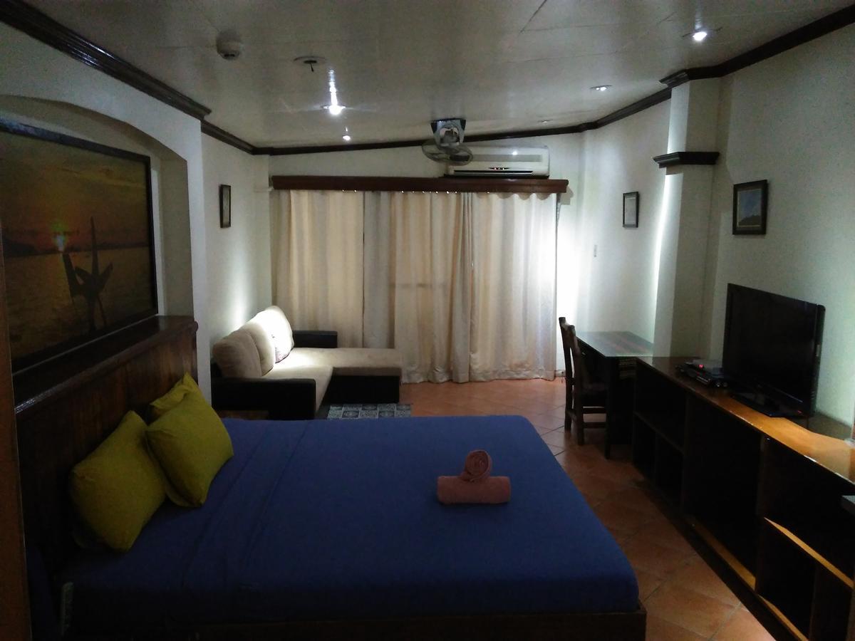Mango'S Beachfront Resort Olongapo Dış mekan fotoğraf