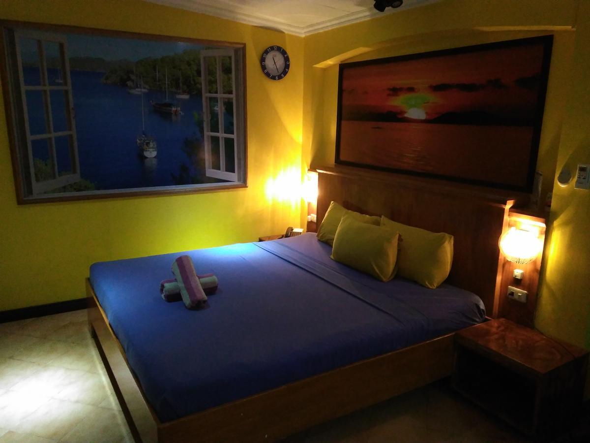 Mango'S Beachfront Resort Olongapo Oda fotoğraf